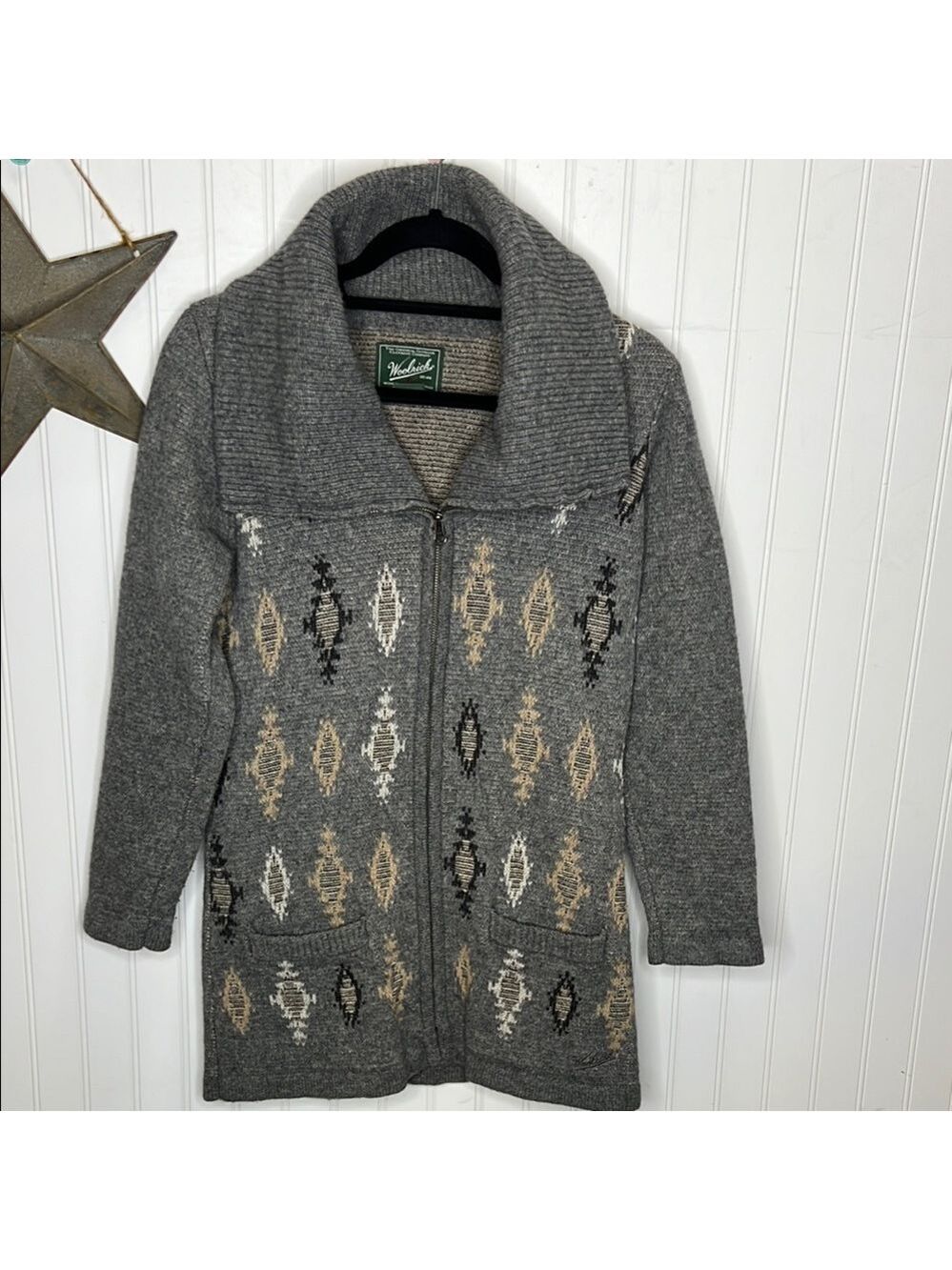 Woolrich Gray and Cream Patterned Full Zip Cardigan Size Medium